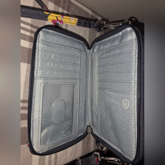 VERA BRADLEY Crossbody RFID Wallet Dark Gray w/Floral Pattern - Picture 4 of 11